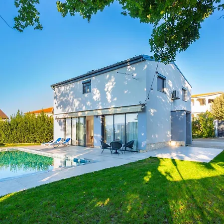 Villa House Serenity *