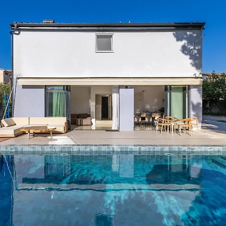 Villa House Serenity