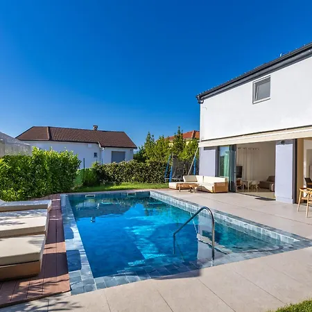 Villa House Serenity